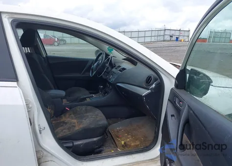 2013 Mazda Mazda3 I Touring z USA, uszkodzony, nr VIN JM1BL1V77D1819213